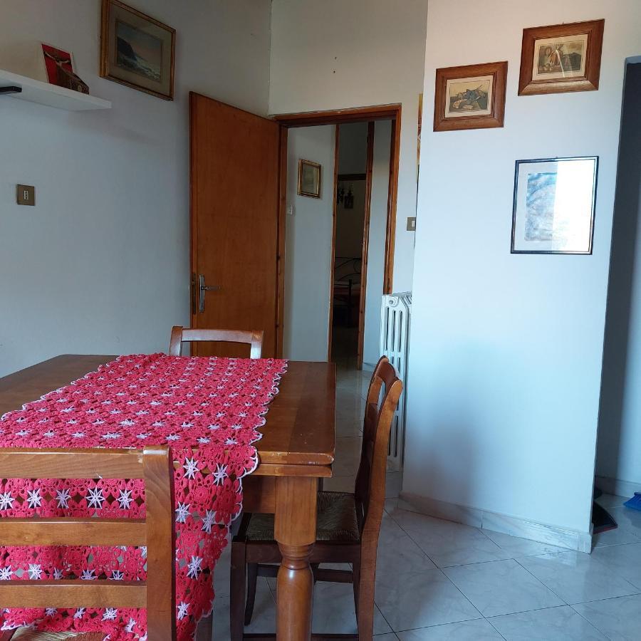 Appartamento A Due Passi Dal Mare A Quercianella Esterno foto